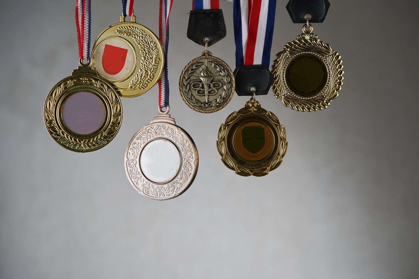 medale pamiątkowe producent